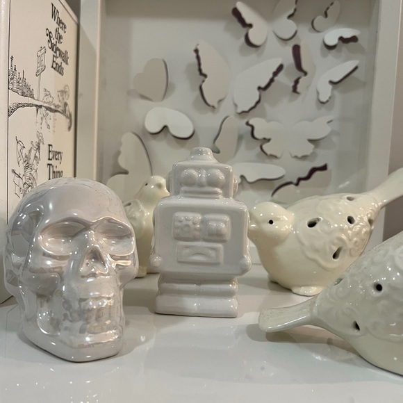 ☠️ Ceramic Skull ☠️ - Picture 3 of 5